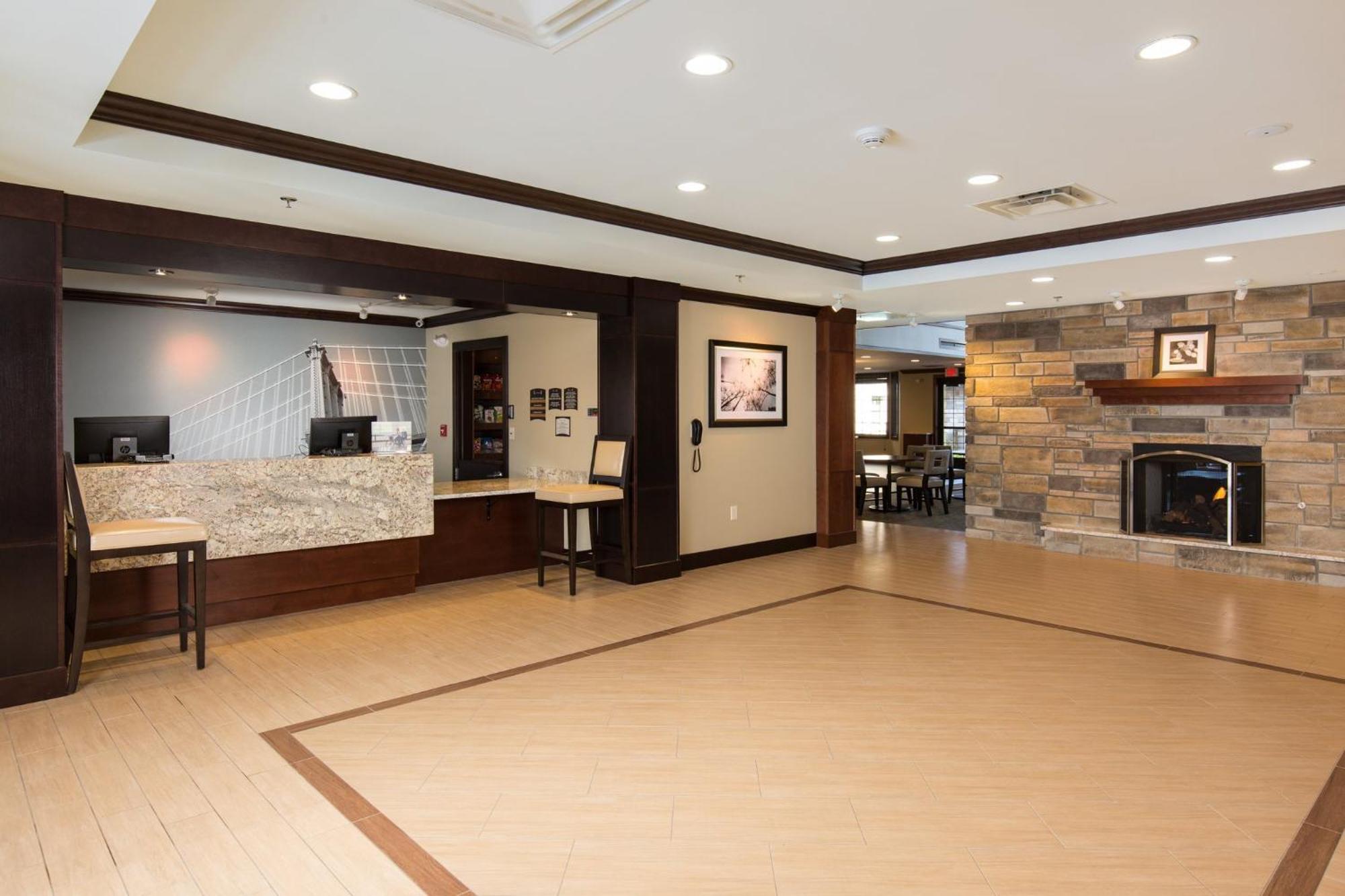 Staybridge Suites - Columbus Polaris By Ihg Flint Bagian luar foto