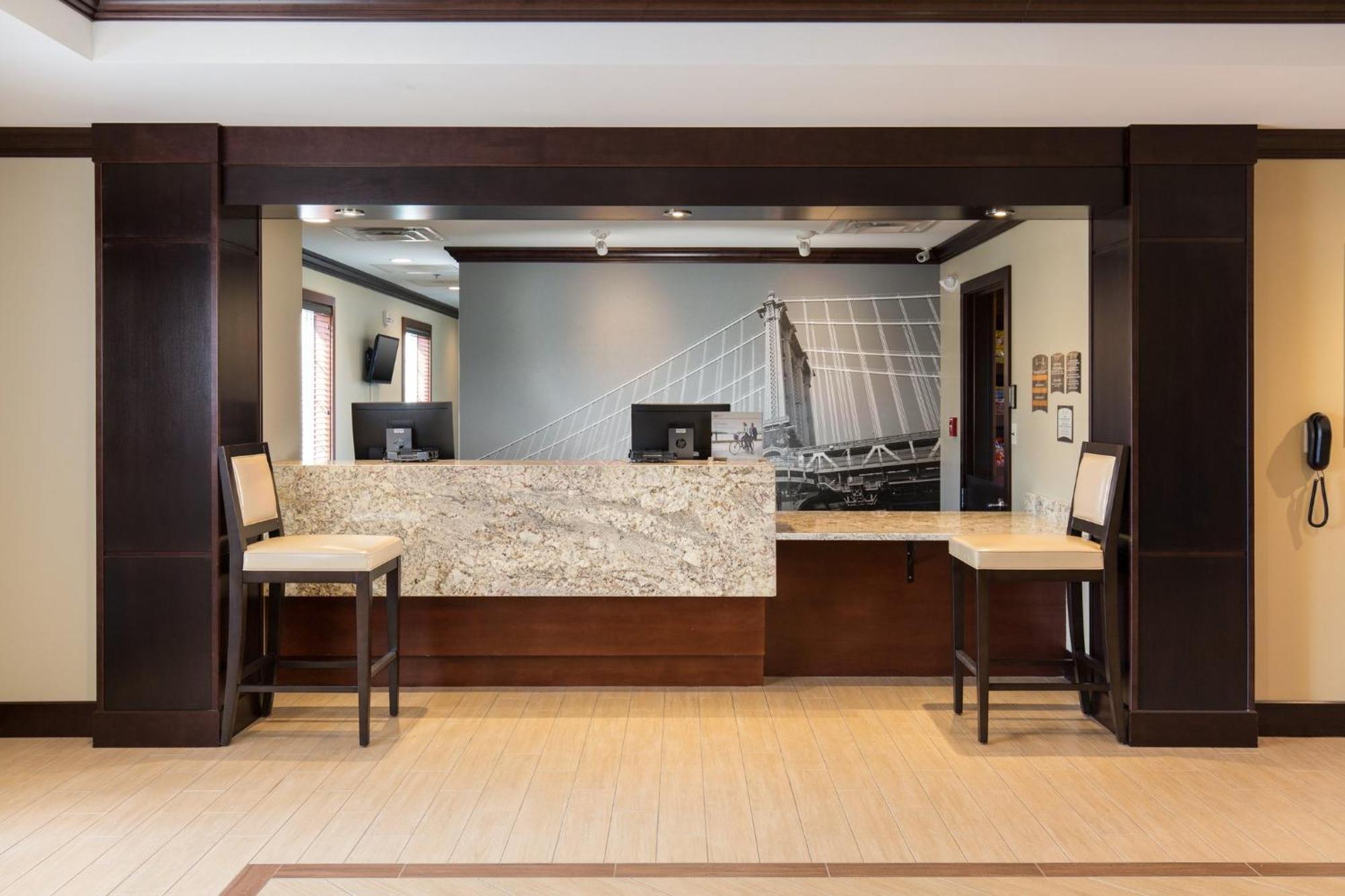 Staybridge Suites - Columbus Polaris By Ihg Flint Bagian luar foto